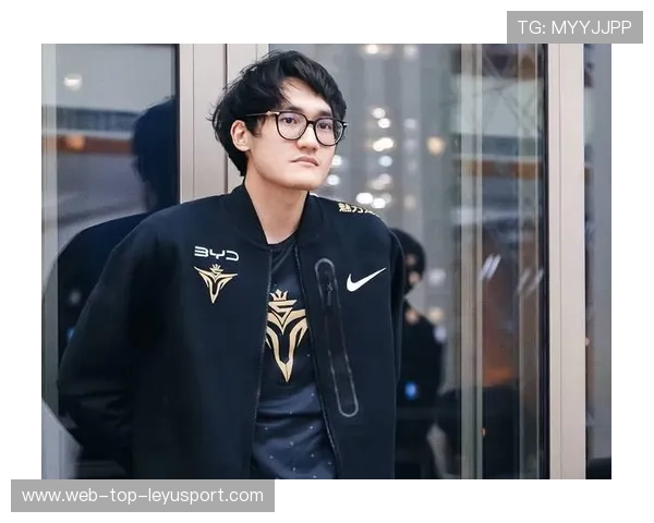 LPL抢龙团战打野极限惩戒拿下关键远古龙：一场决胜的英雄对决